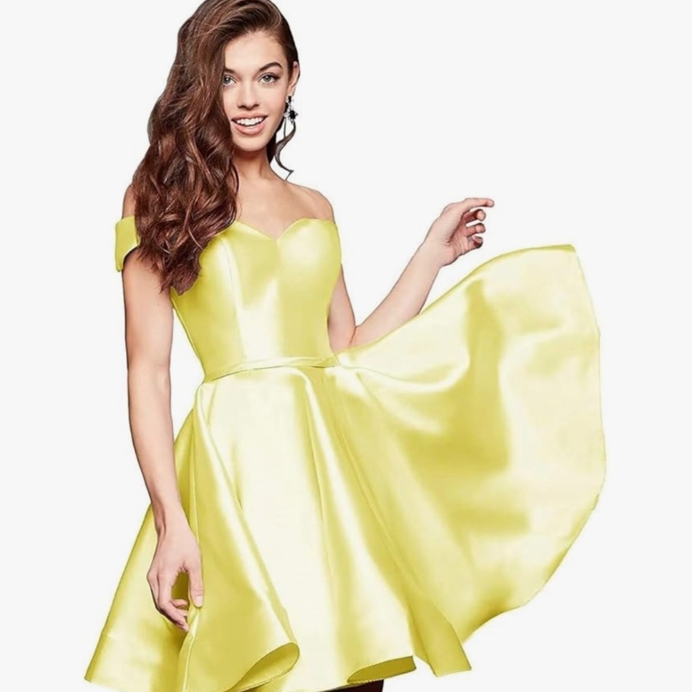 Beauty and the Beast - size S Belle yellow dress including Gloves, tiara + acces
